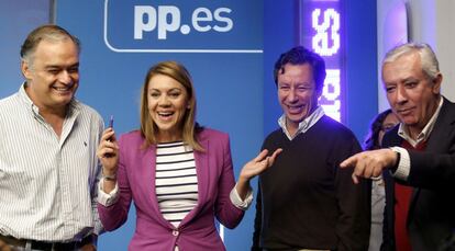 Alegría en la sede del PP en Madrid donde la secretaria general del PP, María Dolores de Cospedal, junto a Carlos Floriano, Javier Arenas se dispone a valorar los resultados de las elecciones gallegas y vascas.