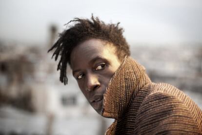 El poeta, músico y actor estadounidense Saul Williams, que actúa el día 4 en el festival Yuxtaposiciones.