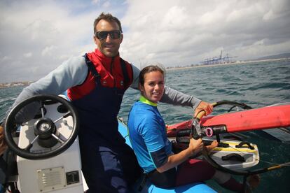 Marina se entrena a diario con su marido y padre de su hija, Alex Guyader. Sin embargo, en las competiciones, se pone en manos de otro técnico, Nicolás Bedou."Mi marido es un entrenador magnifico para el día a día, pero a mí en los campeonatos no me funciona, nos estresamos los dos", explica.