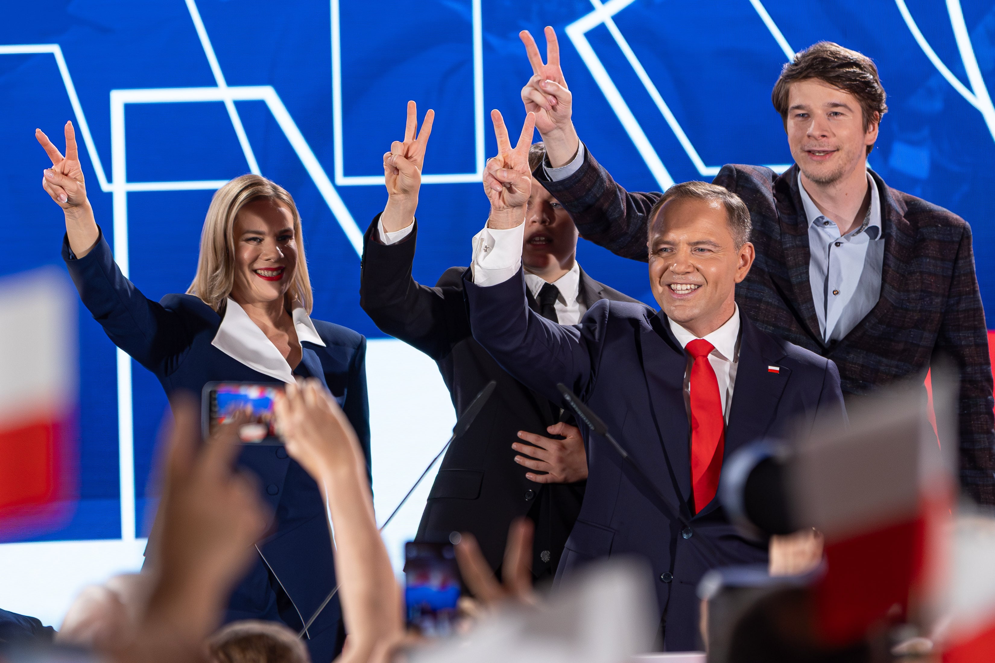 Polonia se aleja de Europa