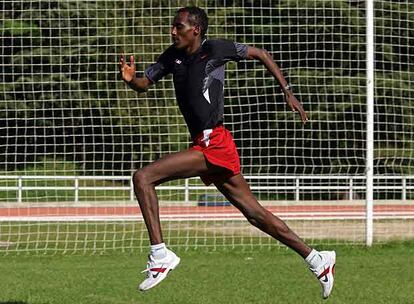 Alemayehu Bezabeh, ayer, entrenándose en Madrid.