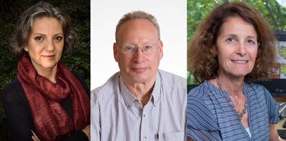 De izquierda a derecha, Sandra Díaz, Mark Westoby y Sandra Lavorel, premio Fronteras del Conocimiento.