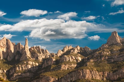 El rocoso paisaje del parque natural de la Montaña de Montserrat.