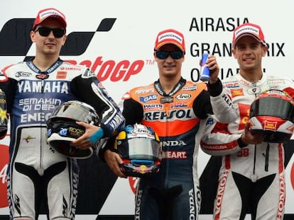 Lorenzo, Pedrosa y Bautista celebran el histórico podio español en Motegi. 