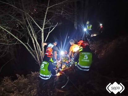 Accidente con una persona fallecida en la zona de Espinaredo en el concejo de Piloña (Asturias).