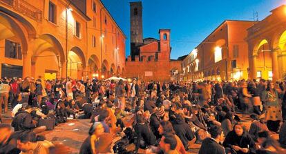 Fiesta de estudiantes en la Universidad de Bolonia, en Italia.