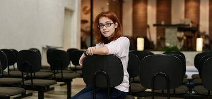 Carol Santos, l&iacute;der del grupo de j&oacute;venes de la iglesia evang&eacute;lica del barrio de Mooca, S&atilde;o Paulo.