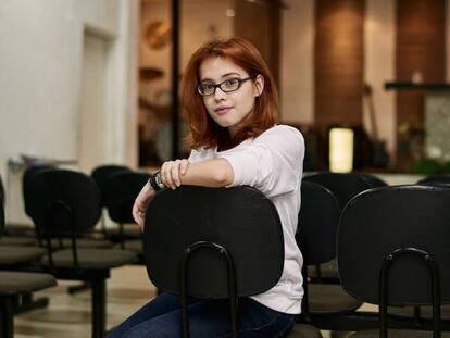 Carol Santos, l&iacute;der del grupo de j&oacute;venes de la iglesia evang&eacute;lica del barrio de Mooca, S&atilde;o Paulo.