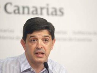 El consejero de Economía, Hacienda y Seguridad del Gobierno de Canarias, Javier González Ortiz. EFE/Archivo