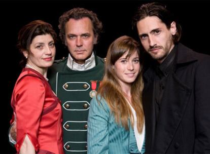 Nieve de Medina, José Coronado, Marta Etura y Juan Diego Botto, actores de <i>Hamlet</i>.