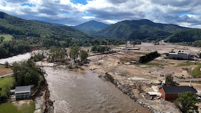 Fábrica Huracán Helene en Tennessee