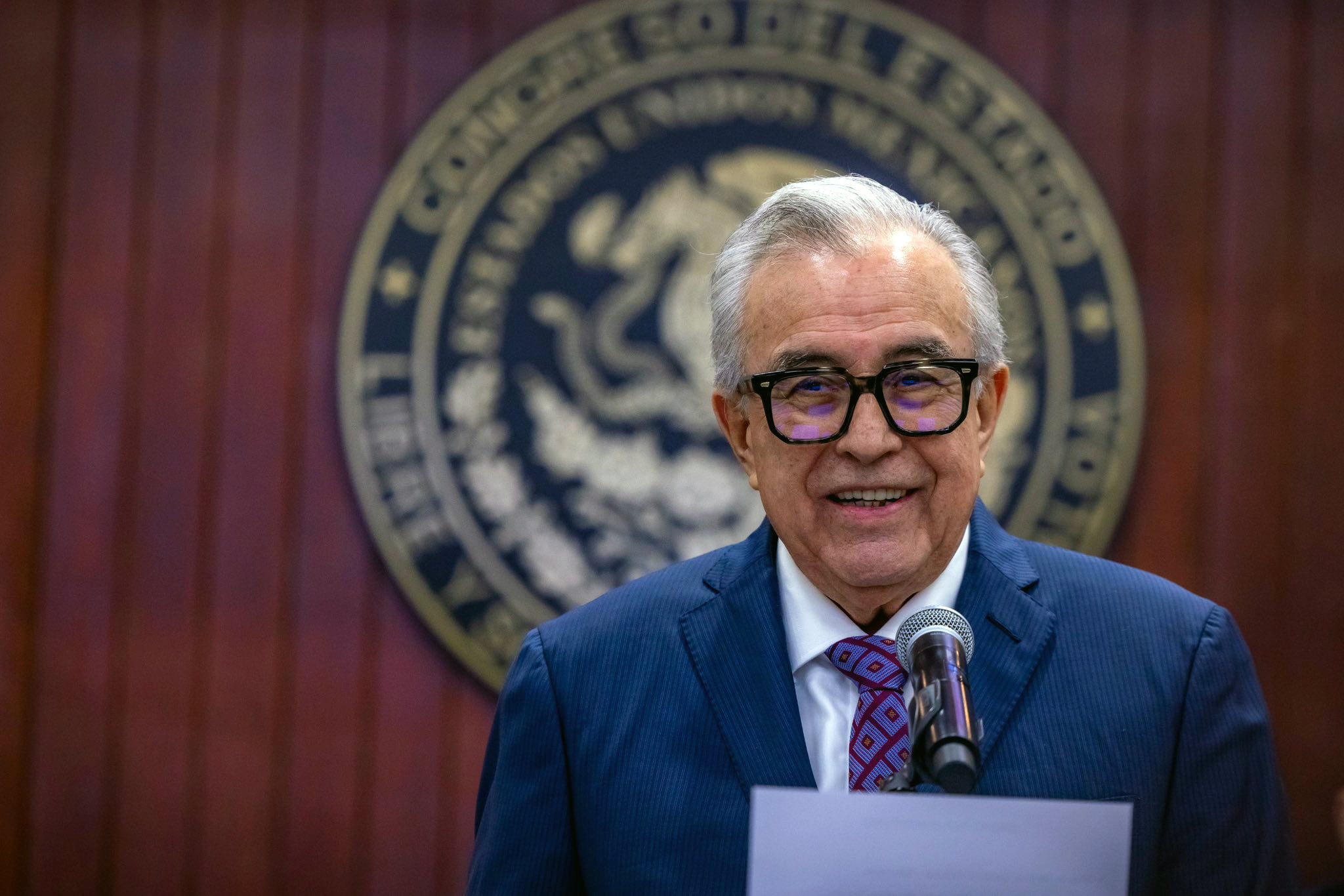 Rubén Rocha acude a declarar ante la Fiscalía en Sinaloa