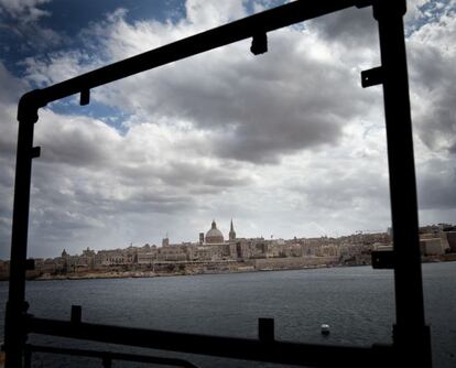 La capital de Malta, "construida por y para caballeros", según Lord Byron, es una ciudad amurallada, de calles estrechas y empinadas jalonadas de edificios color vainilla. Desde 80 euros. (www.vueling.com)