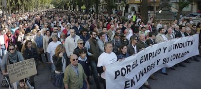 Un momento de la manifestaci&oacute;n de este domingo en Linares.