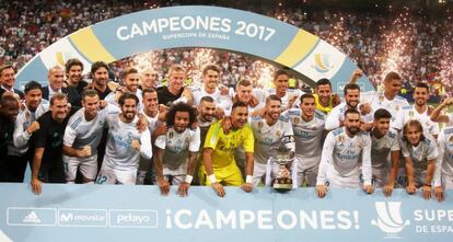 Madrid pose after winning the Spanish Super Cup.