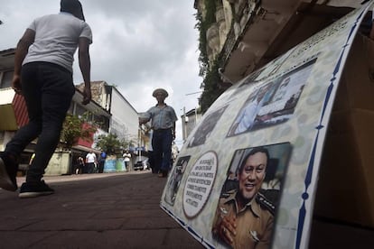 Un cartel con fotografías del dictador Manuel Noriega este miércoles en Ciudad de Panamá.