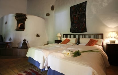 Una de las habitaciones de este hotel rural.