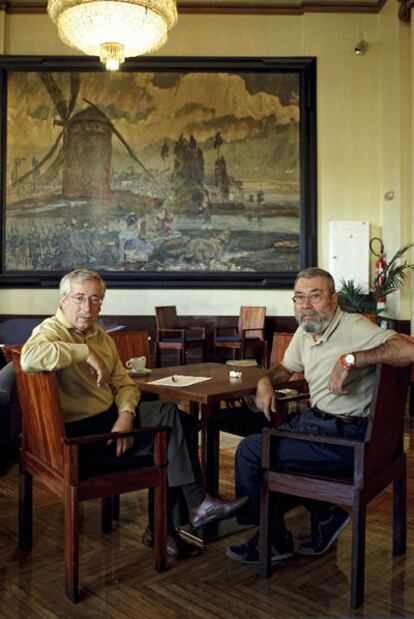 Igancio Fernández Toxo y Cándido Méndez, tras la entrevista.