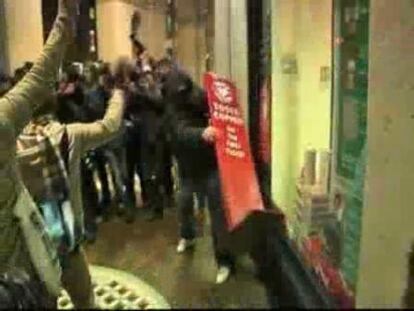 Estudiantes ingleses protestan contra el coste de la matriculación universitaria