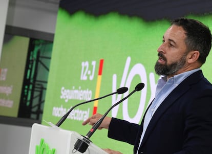 El líder de Vox, Santiago Abascal, durante su comparecencia tras conocer los resultados de las elecciones vascas y gallegas.