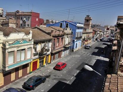 Una calle del barrio de El Cabanyal en Valencia. 