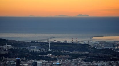 Mallorca’s Serra de Tramuntana mountains as seen from Barcelona.