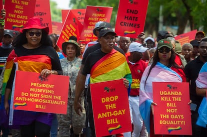 Manifestación en Pretoria, en abril del año pasado, contra la legislación ugandesa que castiga a las personas LGTB a cadena perpetua.