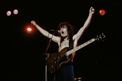 El guitarrista en acción en un concierto en Tokio, en junio de 1982. 