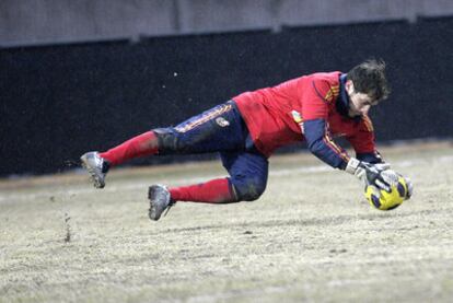 Casillas, durante el entrenamiento de ayer en el escenario del encuentro.