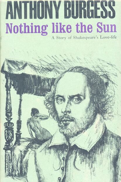 "Germaine Greer, la autora del clásico feminista ‘La mujer eunuco’, también lo es de ‘Shakespeare´s Wife’ (2007), una ocurrente pesquisa novelada sobre la figura de Anne Hathaway, la esposa, ocho años mayor que él, de William. Mark Twain, el responsable del precioso micro-relato “Declaremos que la obra de Shakespeare no es de Shakespeare, sino de un contemporáneo suyo que se llamaba como él”, escribió bastante más que eso del Bardo, como lo hicieron Henry James, Joyce, Wilde, Edith Sitwell o Wyndham Lewis, por citar a los de su lengua. Siento debilidad por la novela ‘Nothing like the Sun’ de Anthony Burgess (1964), una fantasía sobre la juventud amorosa de W. S. compuesta con el habitual garbo verbal del autor de ‘Una naranja mecánica". Por VICENTE MOLINA FOIX