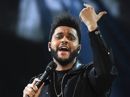 The Weeknd en una actuación en París