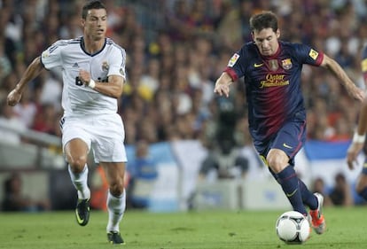 Ronaldo y Messi, en el partido de ida de la Supercopa.