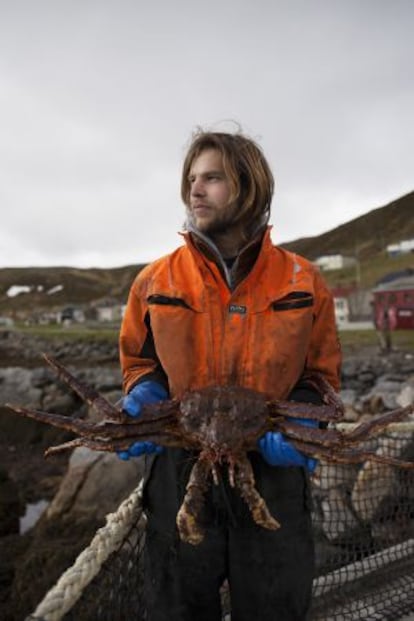 Nathan vino de Utrecht (Holanda) a Skarvargs para convertirse en pescador.