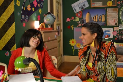 Una escena de la serie juvenil <i>Lola & Virginia</i>.