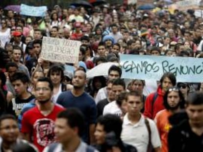 Las concentraciones más populosas se han registrado en algunos puntos de las vías de los sureños departamentos del Putumayo y el Huila, sin que hasta el momento se hayan convertido en bloqueos como los que durante casi 20 días aislaron los puntos de producción del país en agosto de 2013. EFE/Archivo