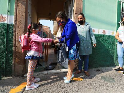 Niños durante el regreso a clases del preescolar en el Estado de Guanajuato.