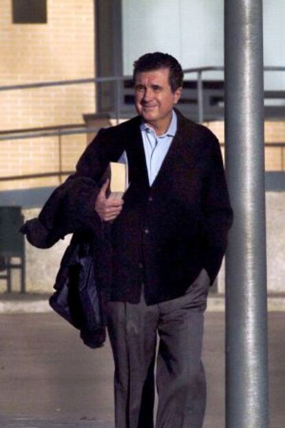 Jaume Matas walks out of prison on October 31.