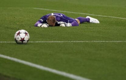 Joe Hart, tendido en el suelo.