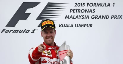 Vettel celebra la victoria en Sepang