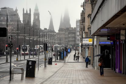 Edimburgo, la capital de Escocia, en marzo, durante el confinamiento por la pandemia.