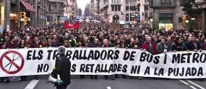 Manifestación de los trabajadores de TMB contra los recortes.