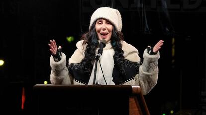 Cher, durante su discurso en Nueva York.