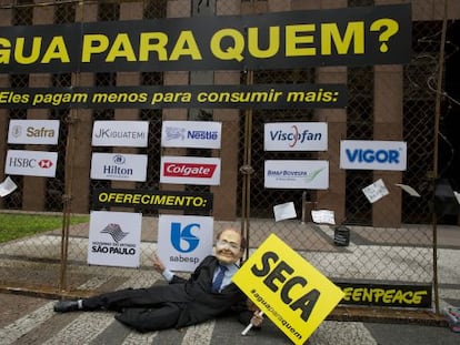 Intervenção do Greenpeace contra os grandes consumidores.