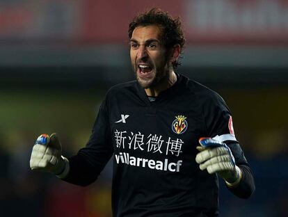 Diego Lopez celebra una jugada