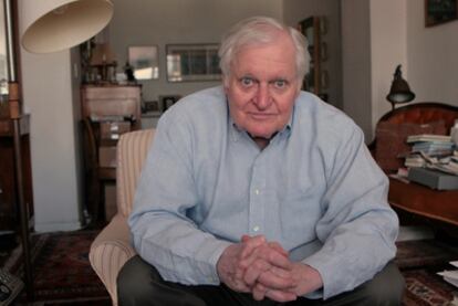 John Ashbery se reinventa en libros como <i>El juramento de la pista de frontón</i>