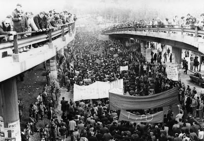 Madrid, 1 de mayo de de 1978<br>Cerca de doscientas mil personas asistieron en Madrid a la primera manifestación del 1º de Mayo tras la muerte de Franco.