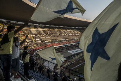 El estadio Azteca durante un encuentro entre el Club América y el Querétaro.