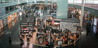 Aeropuerto de Barcelona, gestionado por Aena. 