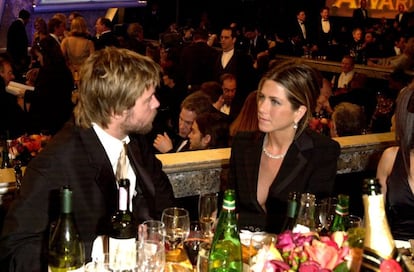 Muy serios, se dejaban ver juntos en los Globos de Oro, celebrados en Beverly Hills en enero de 2002.