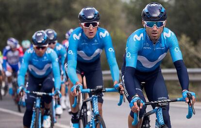 Alejandro Valverde, seguido de Marc Soler y Nairo Quintana, en la la Volta a Catalunya.